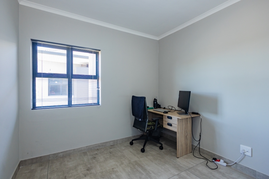 2 Bedroom Property for Sale in Belgravia Western Cape